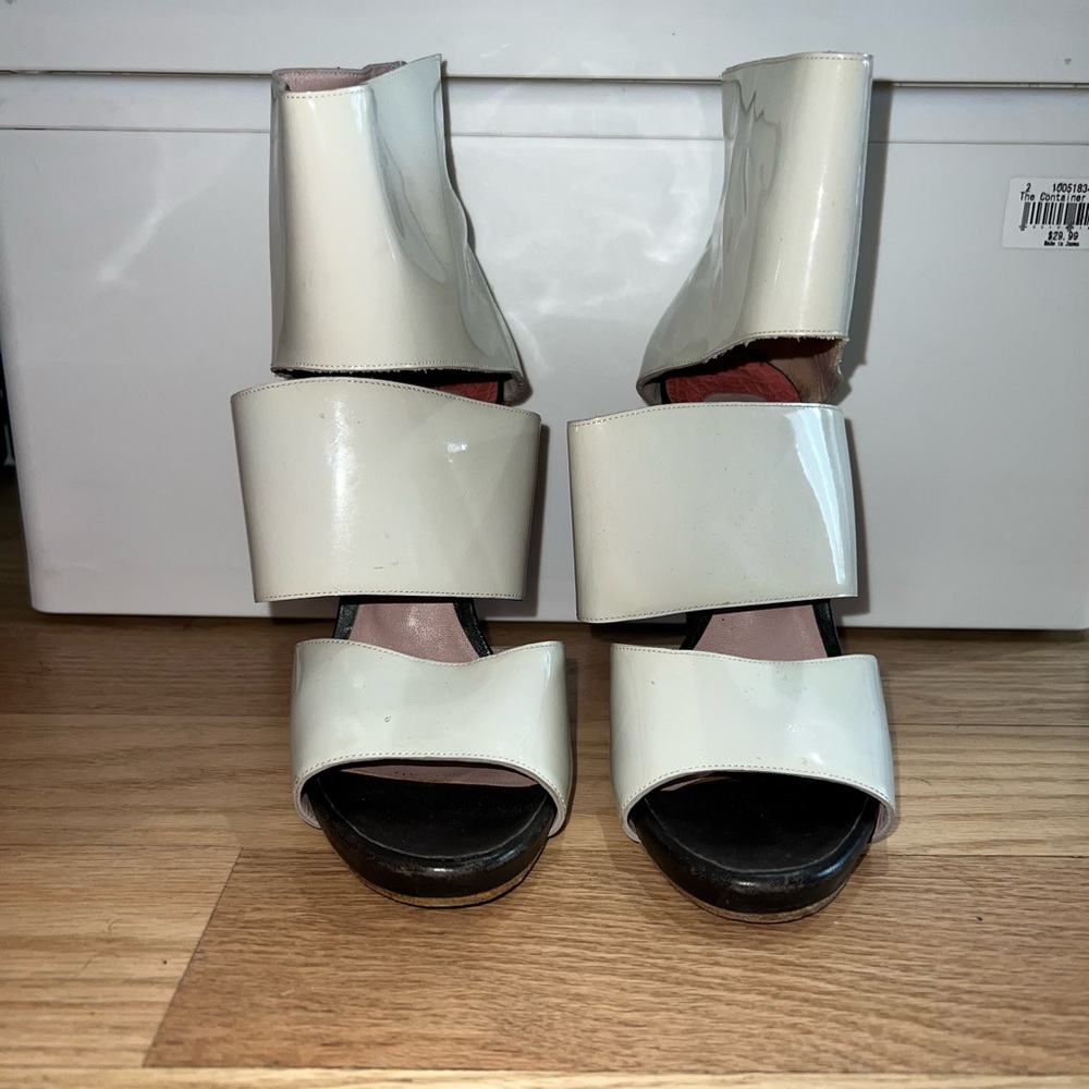 Vintage Grey Payent Chloé booties